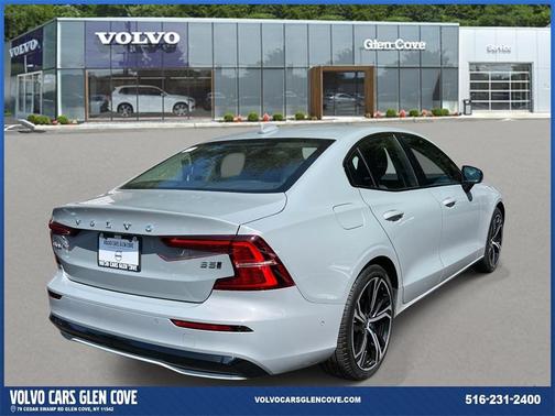 2025 Volvo S60 B5 Plus