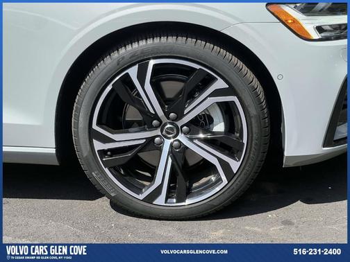 2025 Volvo S60 B5 Plus
