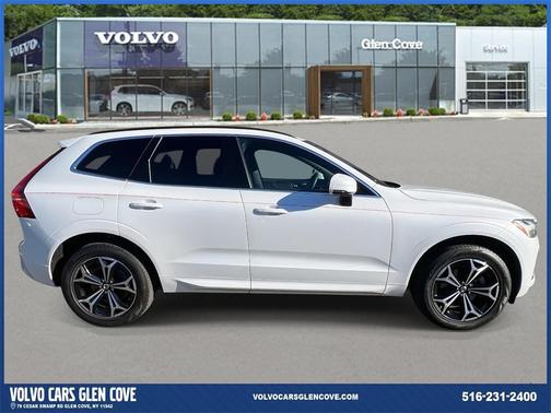 2022 Volvo XC60 B5 Momentum