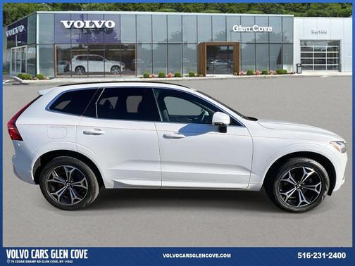 2022 Volvo XC60 B5 Momentum
