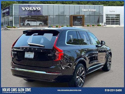 2025 Volvo XC90 B5 Core