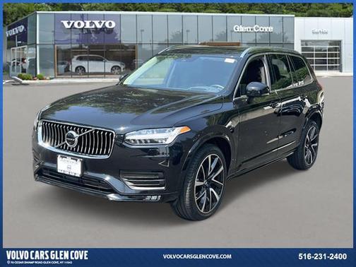 2022 Volvo XC90 T6 Momentum 7 Passenger