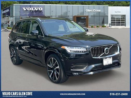 2022 Volvo XC90 T6 Momentum 7 Passenger