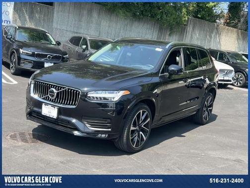 2022 Volvo XC90 T6 Momentum 7 Passenger