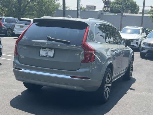 2024 Volvo XC90 B6 Plus Bright Theme 7-Seater