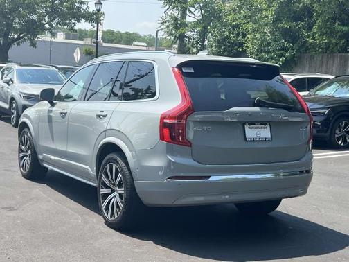 2024 Volvo XC90 B6 Plus Bright Theme 7-Seater