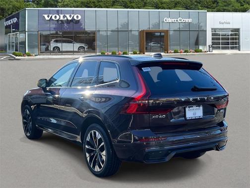 2026 Volvo XC60 B5 Plus
