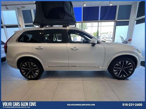 Crystal White Pearl 2026 Volvo XC90 B6 Plus 7-Seater