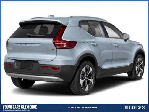 2025 Volvo XC40 B5 Plus Bright Theme
