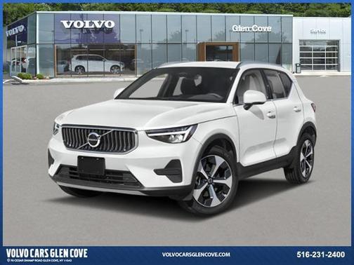 2025 Volvo XC40 B5 Plus Bright Theme