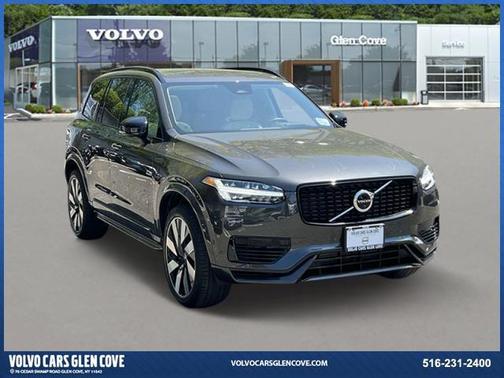 2023 Volvo XC90 Recharge Plug-In Hybrid T8 Ultimate Dark Theme 7-Seater