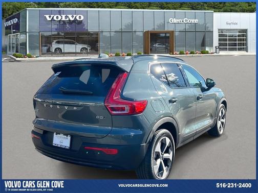 2026 Volvo XC40 B5 Core