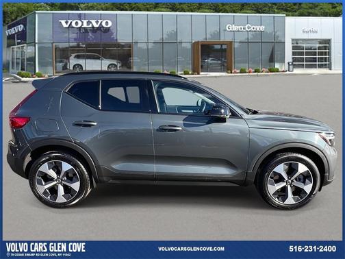 2026 Volvo XC40 B5 Core