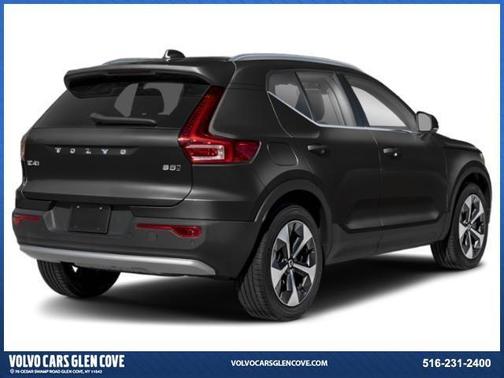 2025 Volvo XC40 B5 Plus Bright Theme