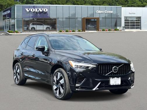 2025 Volvo XC60 Plug-In Hybrid T8 Plus