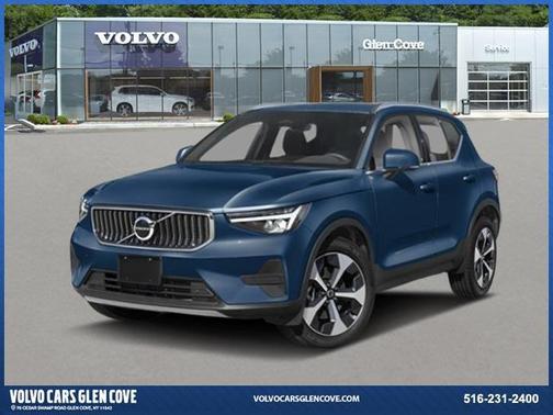 2025 Volvo XC40 B5 Ultra Bright Theme