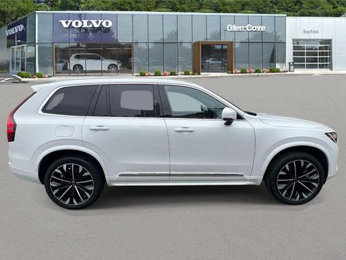 Crystal White Pearl 2026 Volvo XC90 B6 Plus 7-Seater
