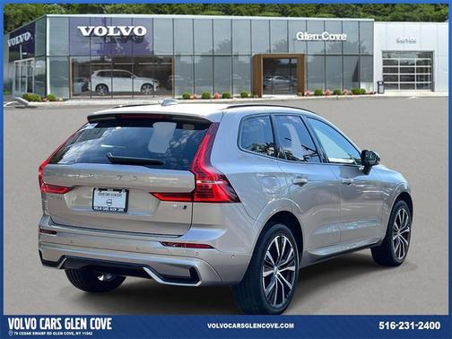2025 Volvo XC60 B5 Plus