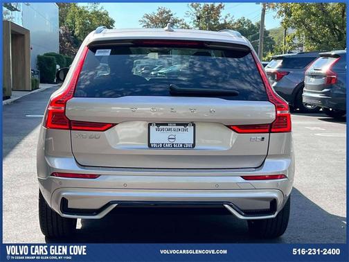 2025 Volvo XC60 B5 Plus