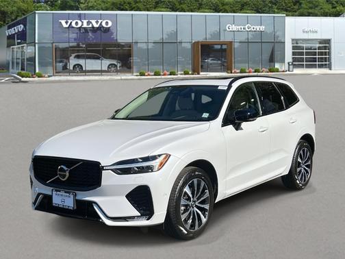 2024 Volvo XC60 B5 Plus Dark Theme