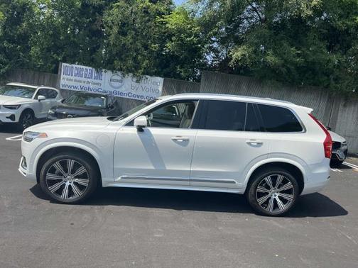 2023 Volvo XC90 Recharge Plug-In Hybrid T8 Ultimate 6-Seater