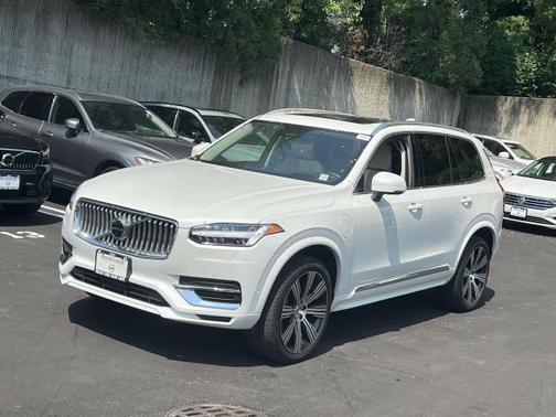 2023 Volvo XC90 Recharge Plug-In Hybrid T8 Ultimate 6-Seater