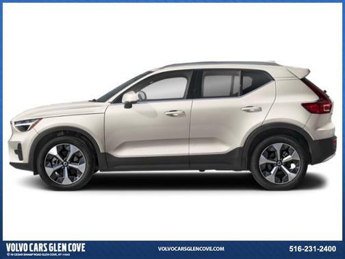 2025 Volvo XC40 B5 Ultra Dark Theme