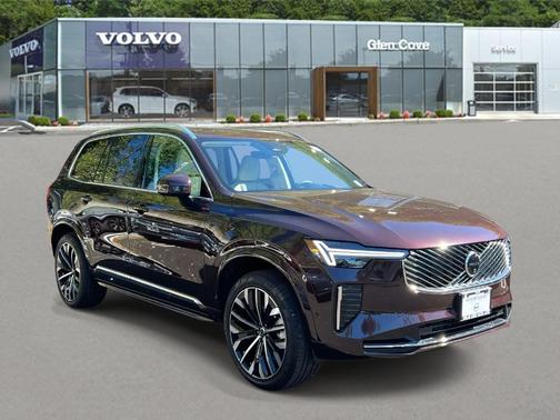 2025 Volvo XC90 B6 Ultra