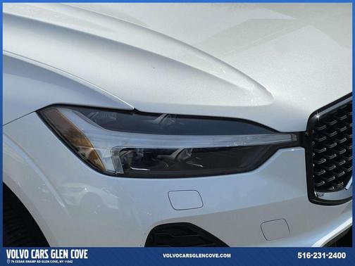 2024 Volvo XC60 B5 Ultimate Dark Theme