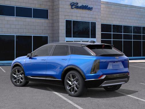 2025 Cadillac OPTIQ Luxury 1 AWD