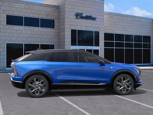 2025 Cadillac OPTIQ Luxury 1 AWD