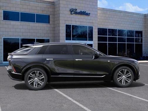 2025 Cadillac LYRIQ Luxury w/1SC