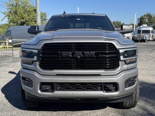 2020 RAM 2500 Laramie Crew Cab 4X4 6'4' Box