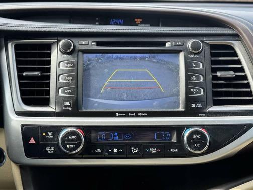 2016 Toyota Highlander Limited Platinum