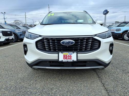 2024 Ford Escape Platinum