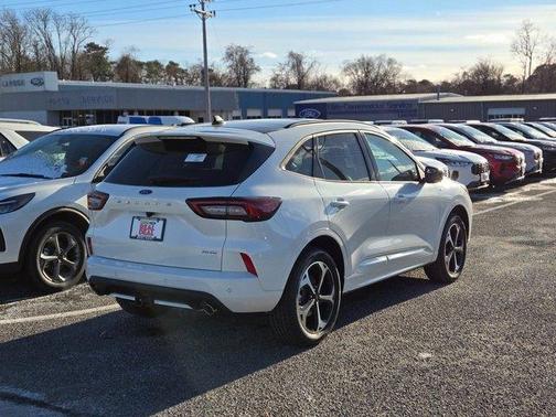 2025 Ford Escape ST-Line Elite