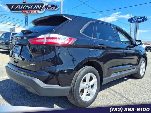 Agate Black Metallic 2022 Ford Edge SE