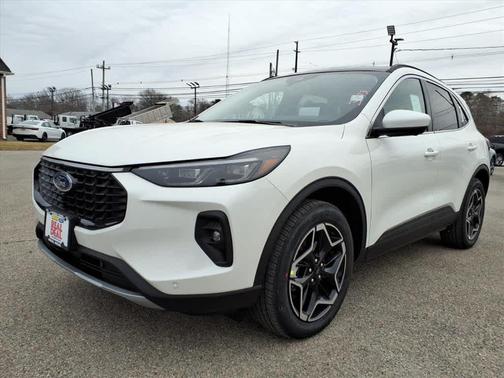 2026 Ford Escape Platinum