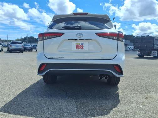 2023 Toyota Highlander XSE