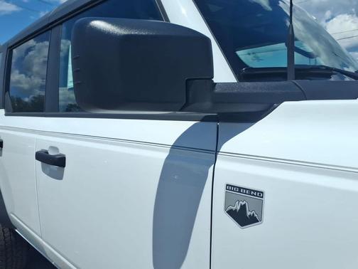 Oxford White 2026 Ford Bronco Big Bend