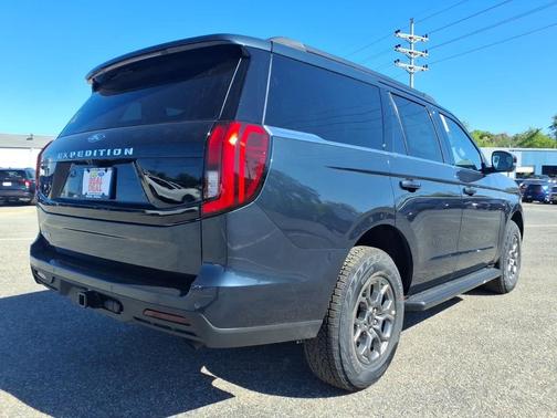 Stone Blue Metallic 2026 Ford Expedition Active