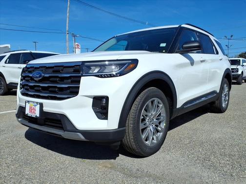 2025 Ford Explorer Active