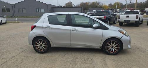 2015 Toyota Yaris L