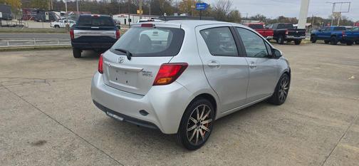 2015 Toyota Yaris L