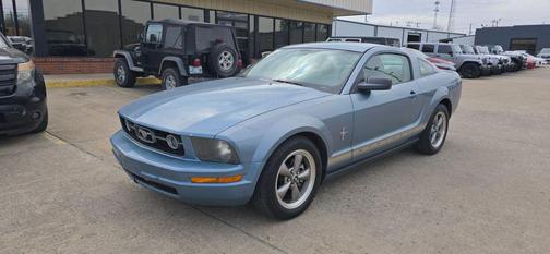 2006 Ford Mustang Deluxe