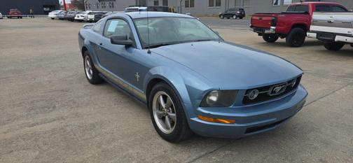 2006 Ford Mustang Deluxe