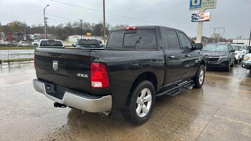 2016 RAM 1500 SLT
