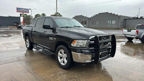 2016 RAM 1500 SLT
