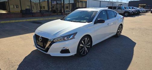 2020 Nissan Altima SR FWD