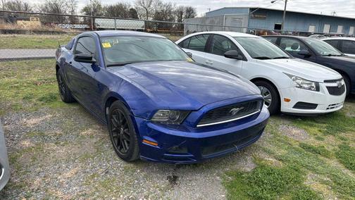 2014 Ford Mustang V6